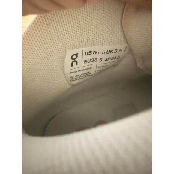 On Running The Roger Clubhouse Mid x Federer White/Rose Size 7.5 - Picture 4 of 9